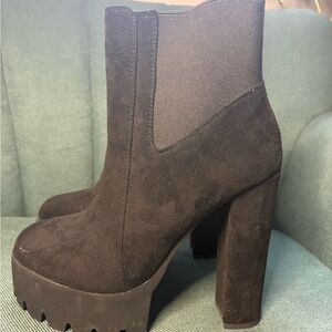 Black Suede Platform Chelsea Boots